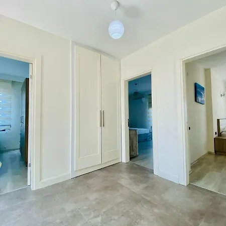 Kusadasi'nda Havuzlu Lux Miray A7 *